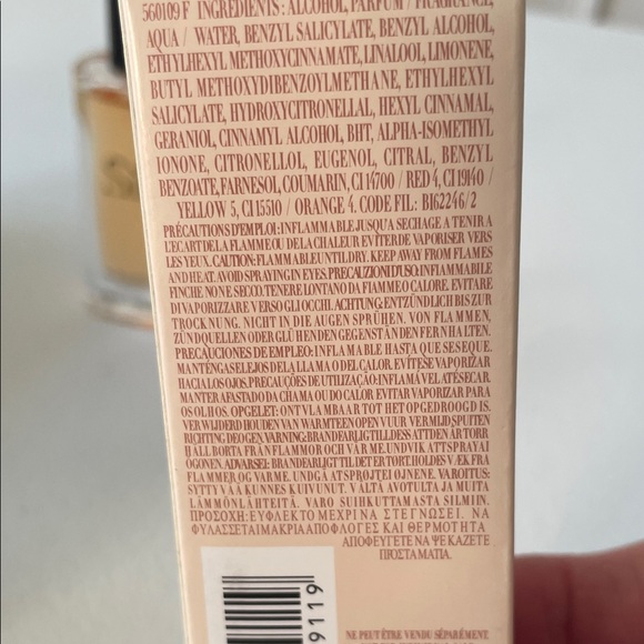 Giorgio Armani Si Eau de Parfum - Classic Cream Scent New In Box - Picture 2 of 3